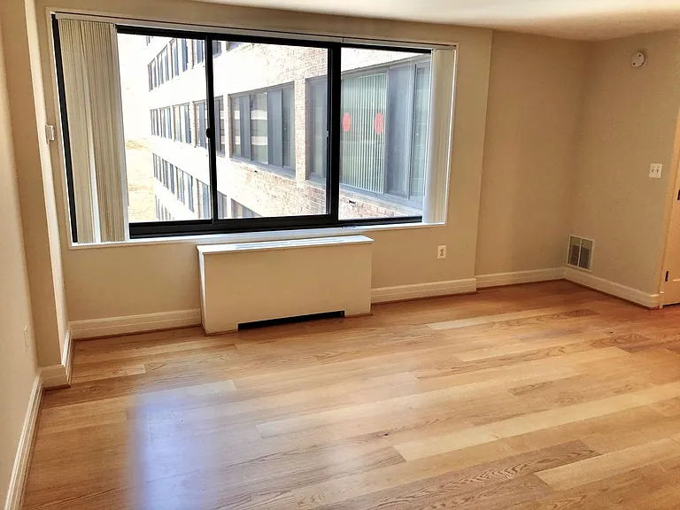 1255 New Hampshire Ave NW — Photo 24