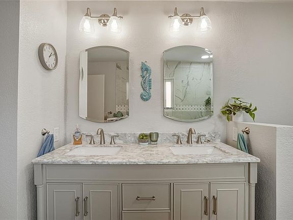 5th image of 79 Inlets Blvd