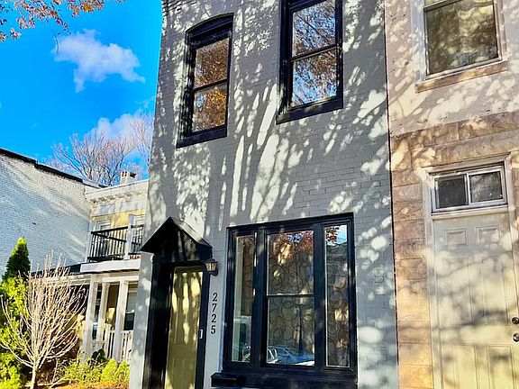 2nd image of 2725 Huntingdon Ave