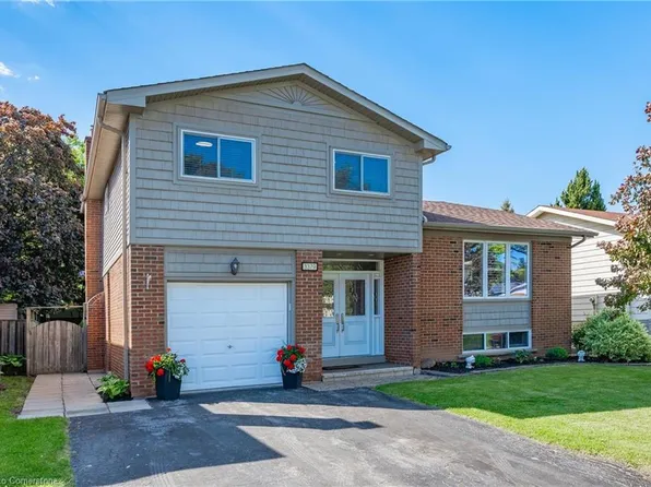 3379 Lansdown Dr, Burlington, ON L7M 1S5