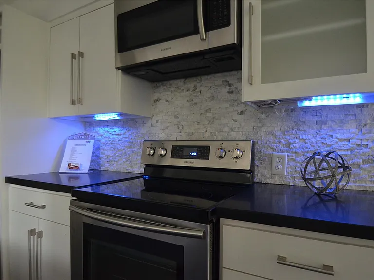 5524 Beverlyhill St #2 — Photo 9