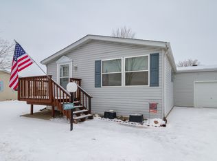 776 Mallard Cir #A, Sandwich, IL 60548