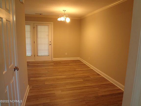 3rd image of 205 S Pointe Dr #A