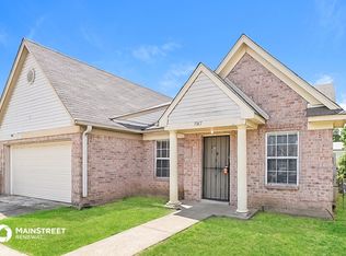 7987 Marsha Woods Dr, Memphis, TN 38125