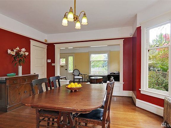 5th image of 6211 Brooklyn Ave NE