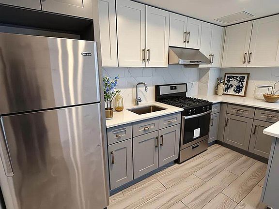 4th image of 137-35 Elder Ave #603