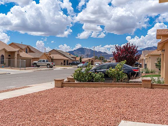 4th image of 6245 Lovebird Ln