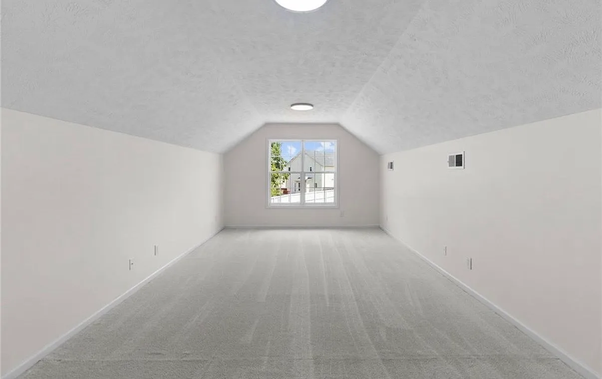 3 bed, 1643 sqft, $1,800 — Photo 4