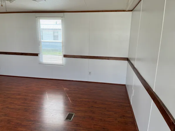 191 Sneeds Garage Dr, Murphy, NC 28906