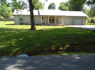 760 Walnut Dr, Paducah, KY 42003