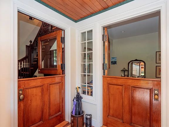 4th image of 17 Lincoln St #2
