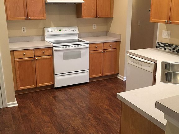 3rd image of 1119 Ashcroft Dr