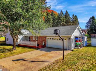 127 Blossom Ave, Cadillac, MI 49601