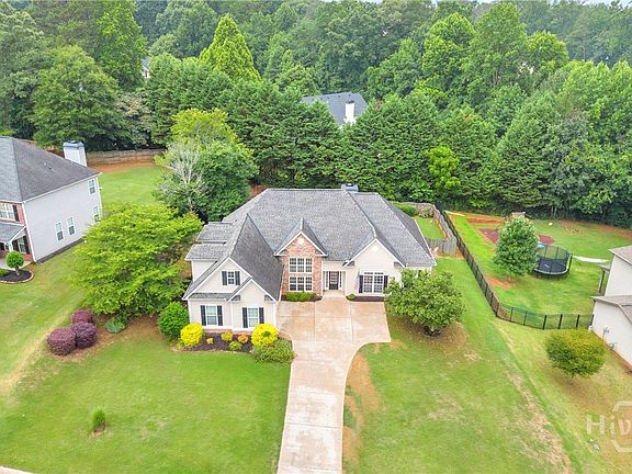 3rd image of 752 Jefferson Boulevard