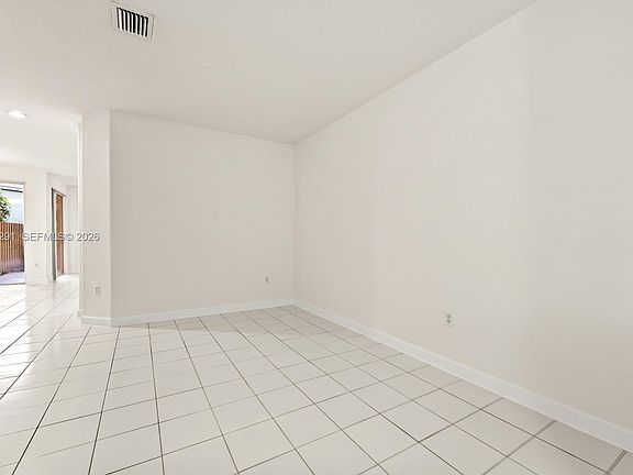 2nd image of 1466 SE 26th Ave