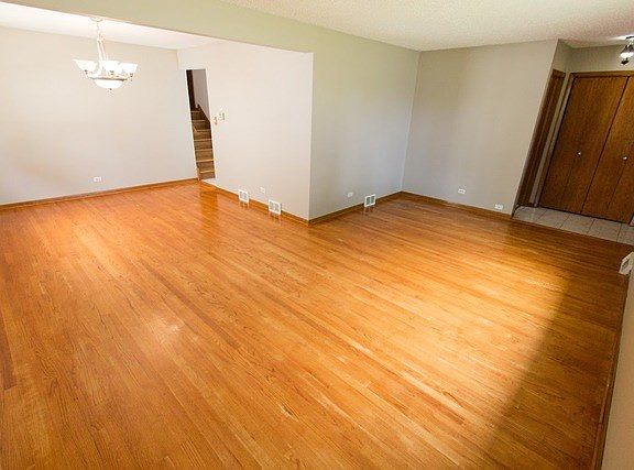 4th image of 651 N Kenilworth Ave