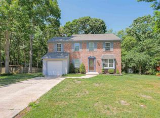 553 Holly Brook Dr, Galloway, NJ 08205