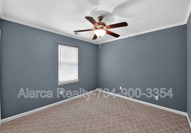 290 Sweet Martha Dr — Photo 11