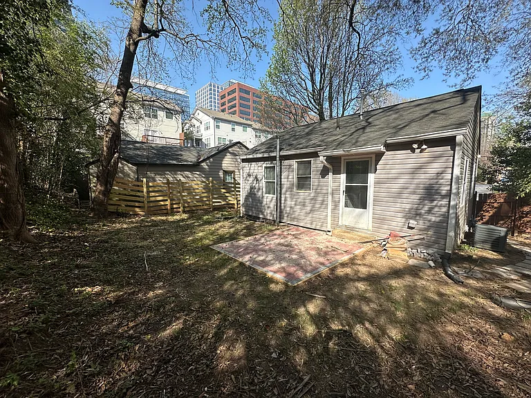 1272 Lyle Pl NW — Photo 11