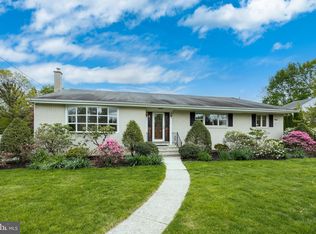 326 Old State Rd, Berwyn, PA 19312