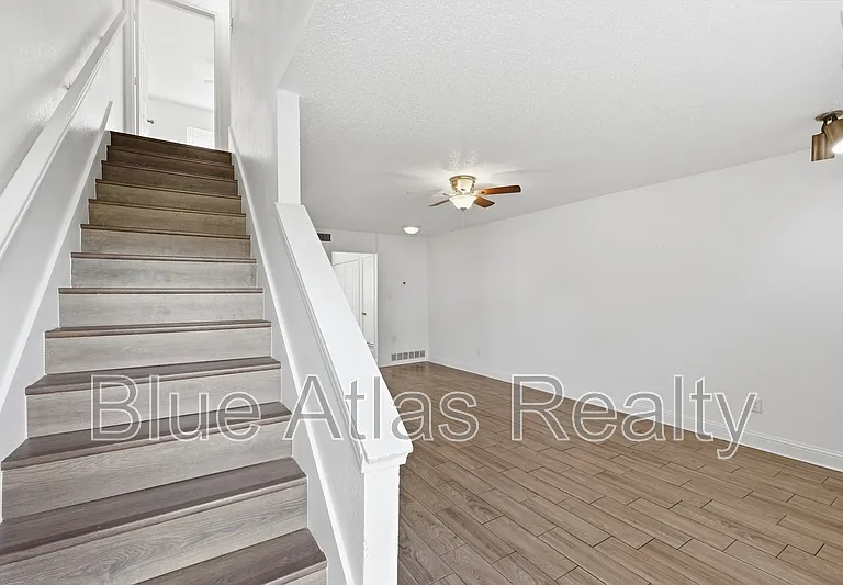 2713 Wimbledon Ct #C — Photo 13