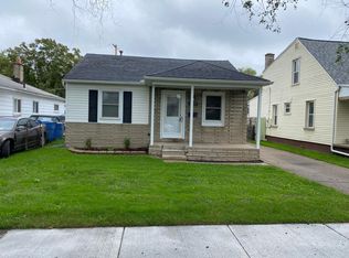 5659 Clippert St, Dearborn Heights, MI 48125