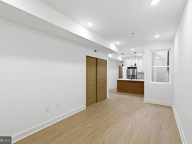 863 N 43rd St #2 — Photo 7