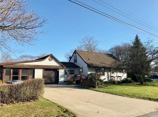 2821 W 31st St, Erie, PA 16506
