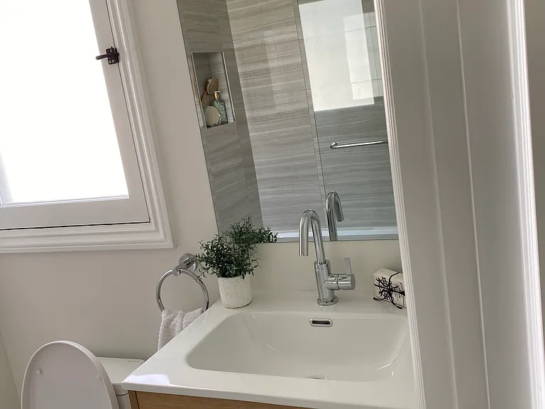 140 S Gardner St — Photo 27