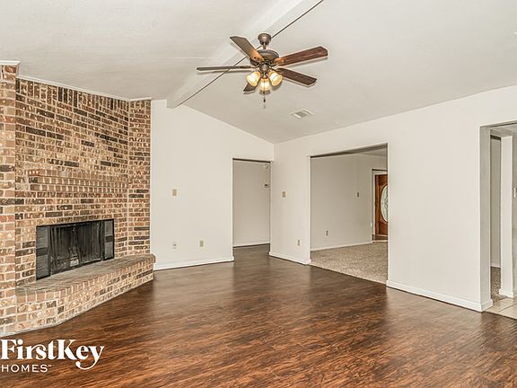 3rd image of 7008 Rose Lea Ct