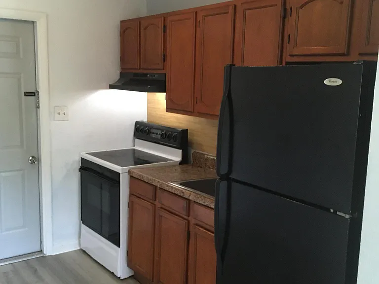 1203 E Annie St #A — Photo 9