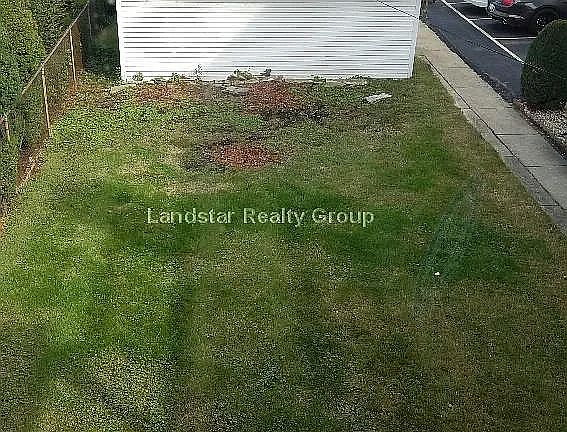 3rd image of 6547 N Northwest Hwy #2