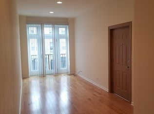 6052 W Irving Park Rd, Chicago, IL 60634