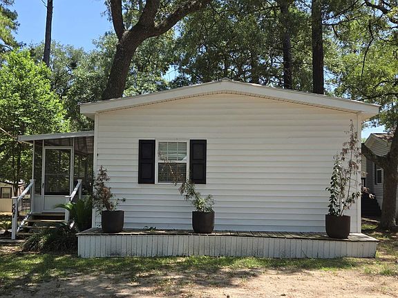 3rd image of 507 Club House Rd.