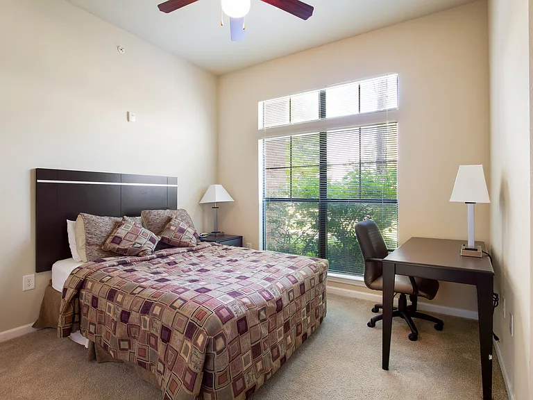 Riverwalk Apartments — Photo 6