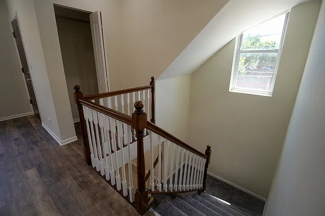 1016 N Ridgeway Ave #1R — Photo 6