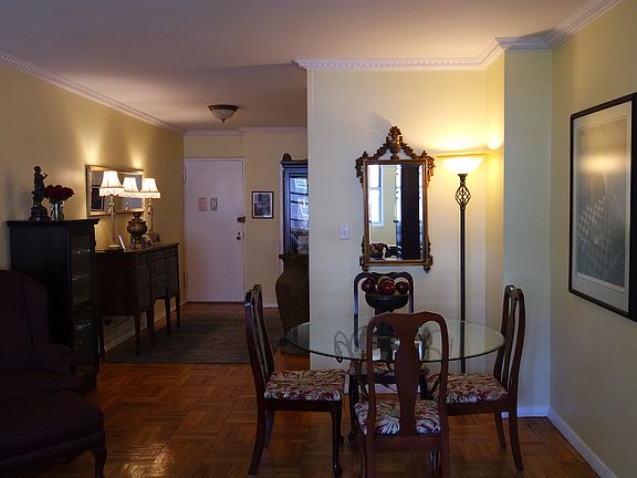 3rd image of 345 W 58th St APT 7D
