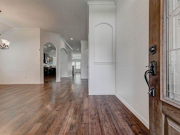 2nd image of 1511 Evermore Manor Ln