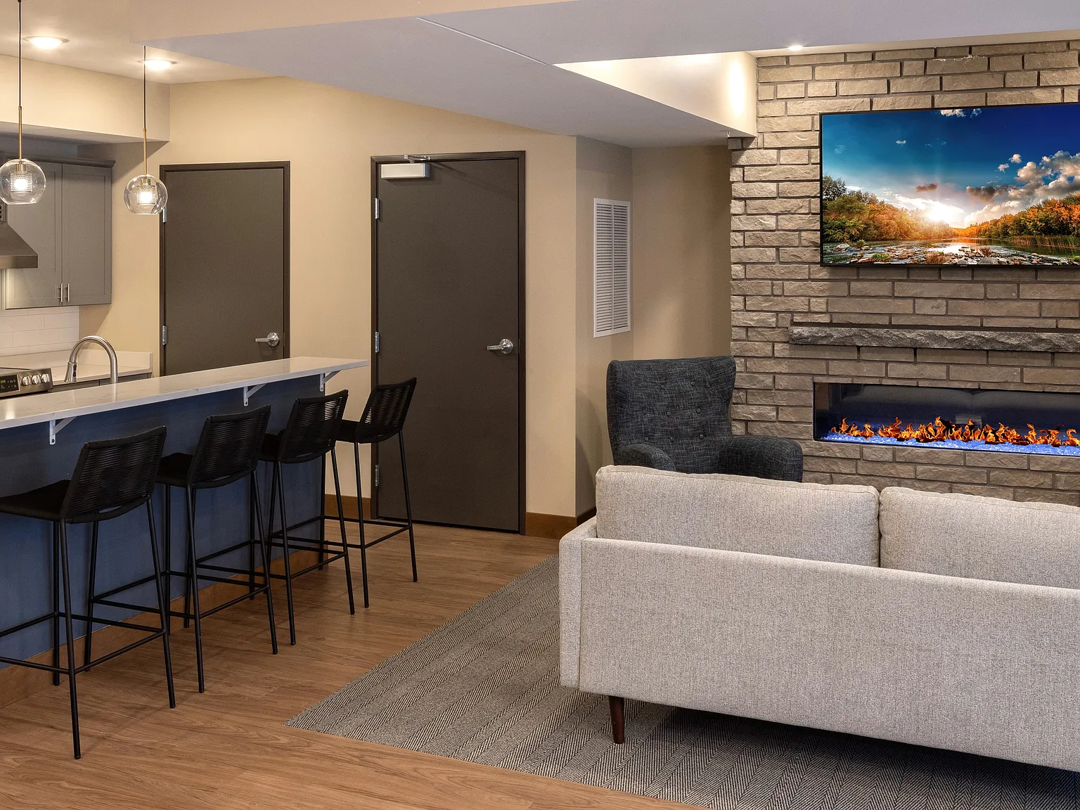 Crossings at Inver Woods Apartments — Photo 3
