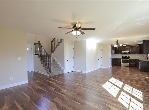 4th image of 365 Cross Ln #Nds