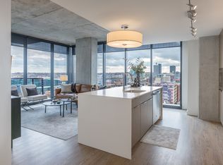 Three Light Luxury Apartments, Kansas City, MO 64105