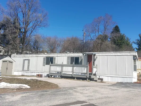 5042 N Silver Lake Vw, Traverse City, MI 49685