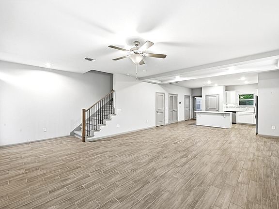 4th image of 5517 Charles Merle Dr #B
