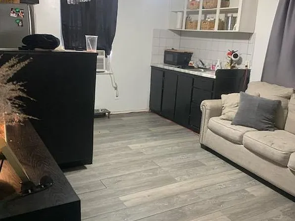 111 Lucylle Ln, Brownsville, TX 78520