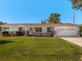 10817 Linnell Dr, Saint Louis, MO 63136