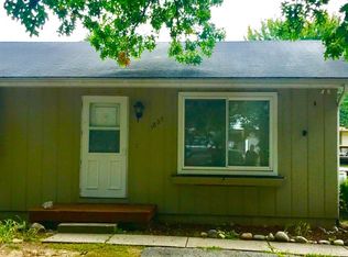 1827 Glengary Rd, Commerce Township, MI 48382