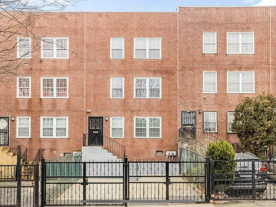 2169 Davidson Ave #2