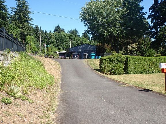 2nd image of 4005 E Evergreen Blvd