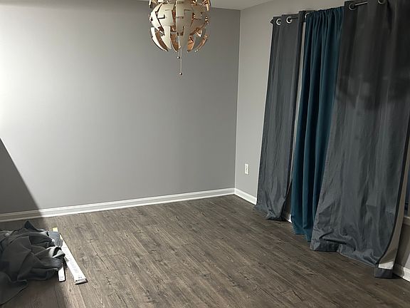 5th image of 8800 Sturbridge Pl