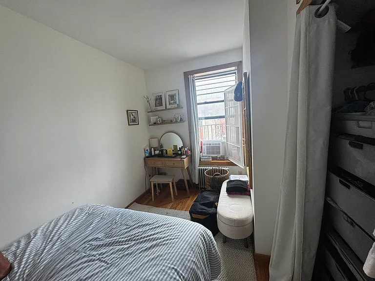 530 E 13th St #37 — Photo 9